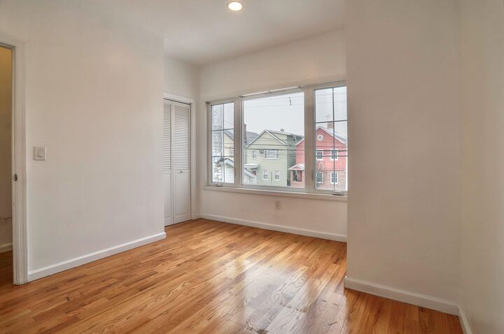 Property Photo:  345 North 2nd St 2  NJ 07029 