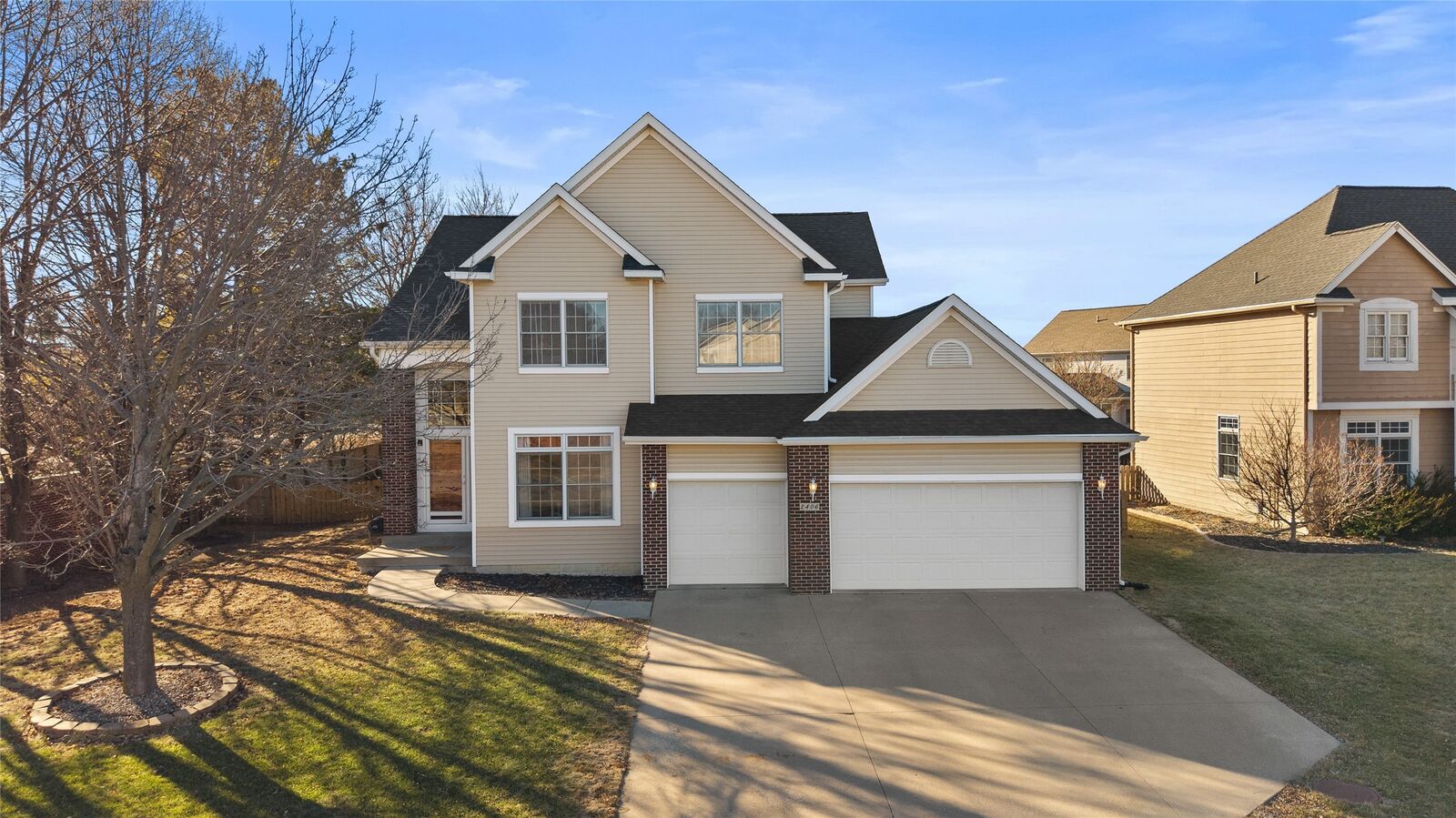 Property Photo: 2406 133rd Street IA 50323