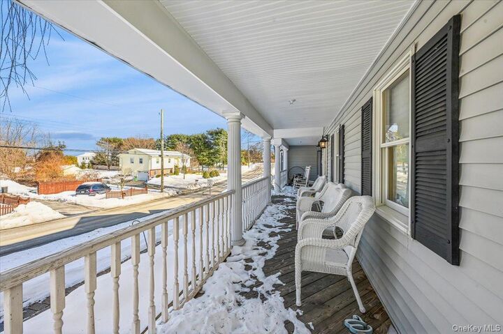 Property Photo:  178 Washburns Lane  NY 10980 