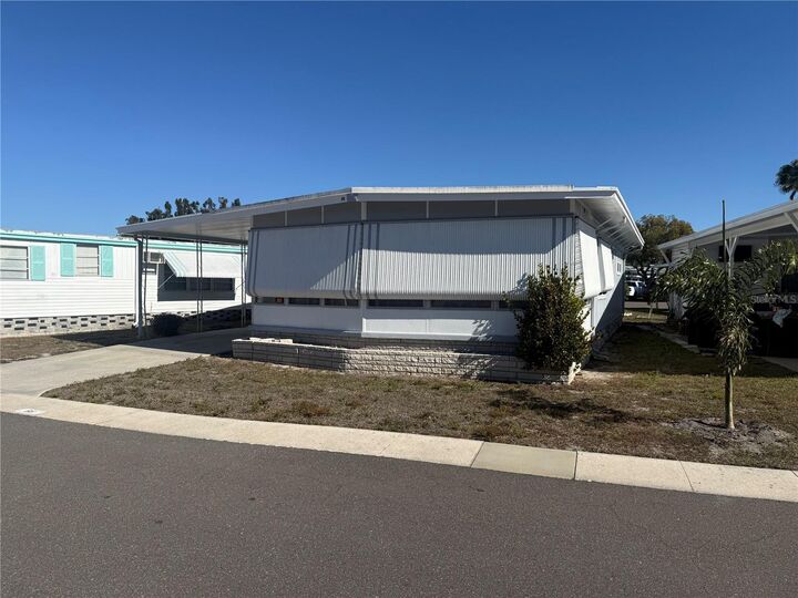 Property Photo:  7901 40th Avenue N 66  FL 33709 