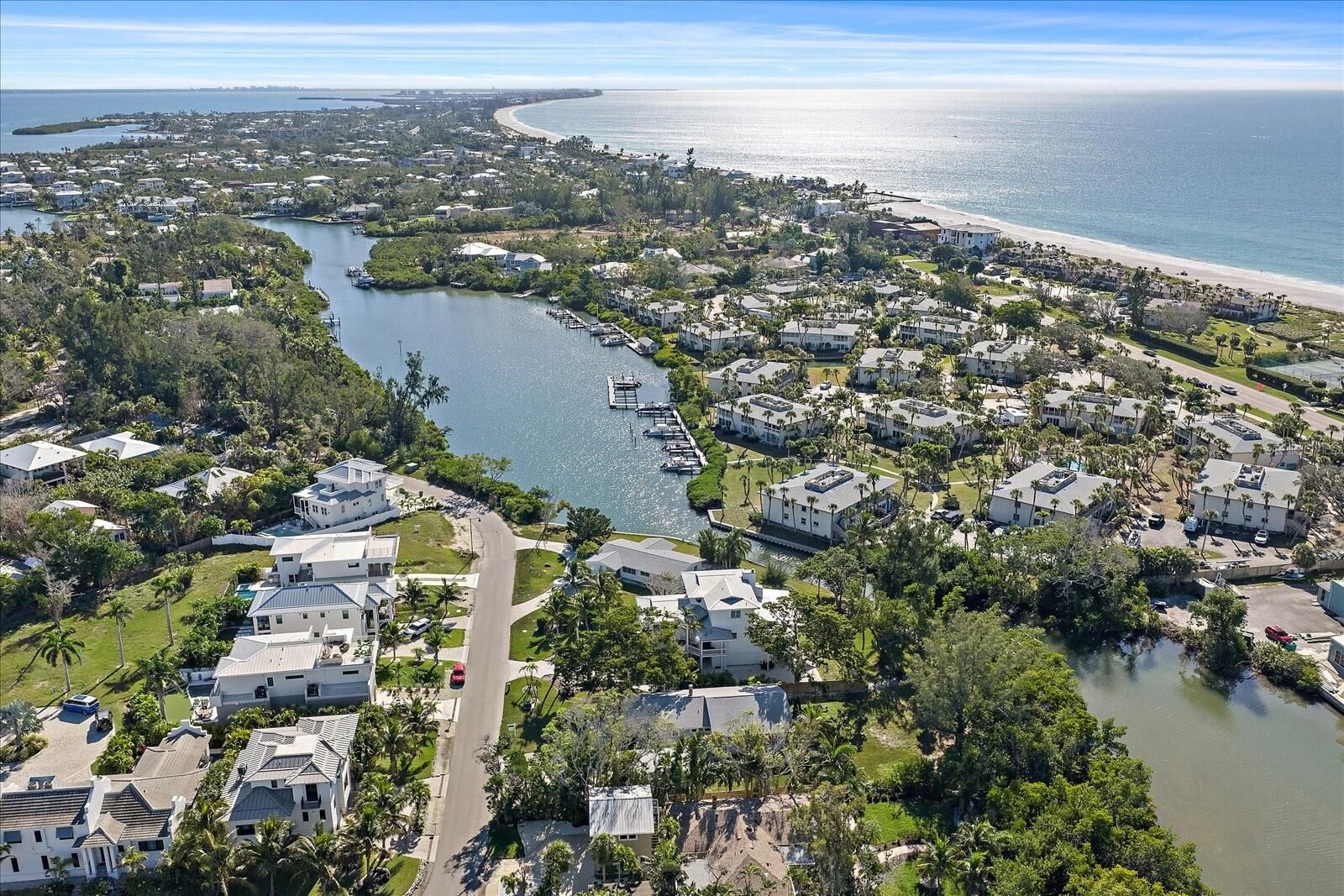 Property Photo:  6841 Longboat Drive S  FL 34228 