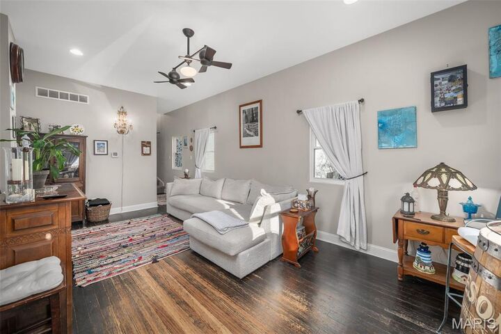 Property Photo:  917 N 5th Street  MO 63301 