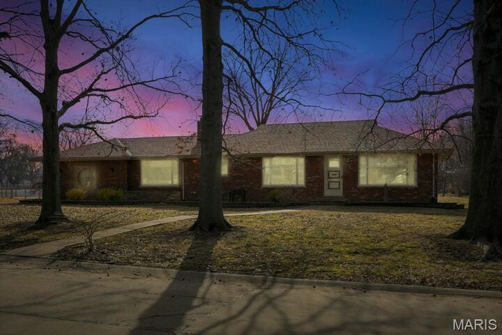 Property Photo:  838 Middleboro Drive  MO 63125 