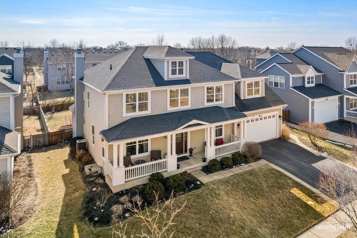 Property Photo: 810 Georgetown Drive IL 60543