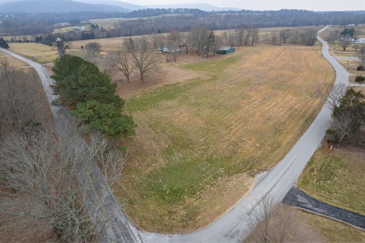 Property Photo:  10266 Ragsdale Rd  TN 37355 
