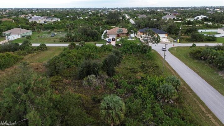 Property Photo: 13344 Waukesha Avenue FL 33981