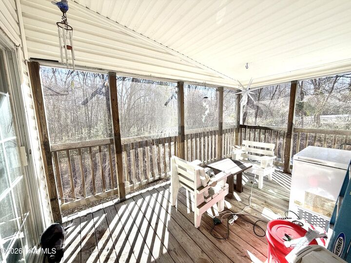 Property Photo: 3205 Deanswood Drive NC 28504