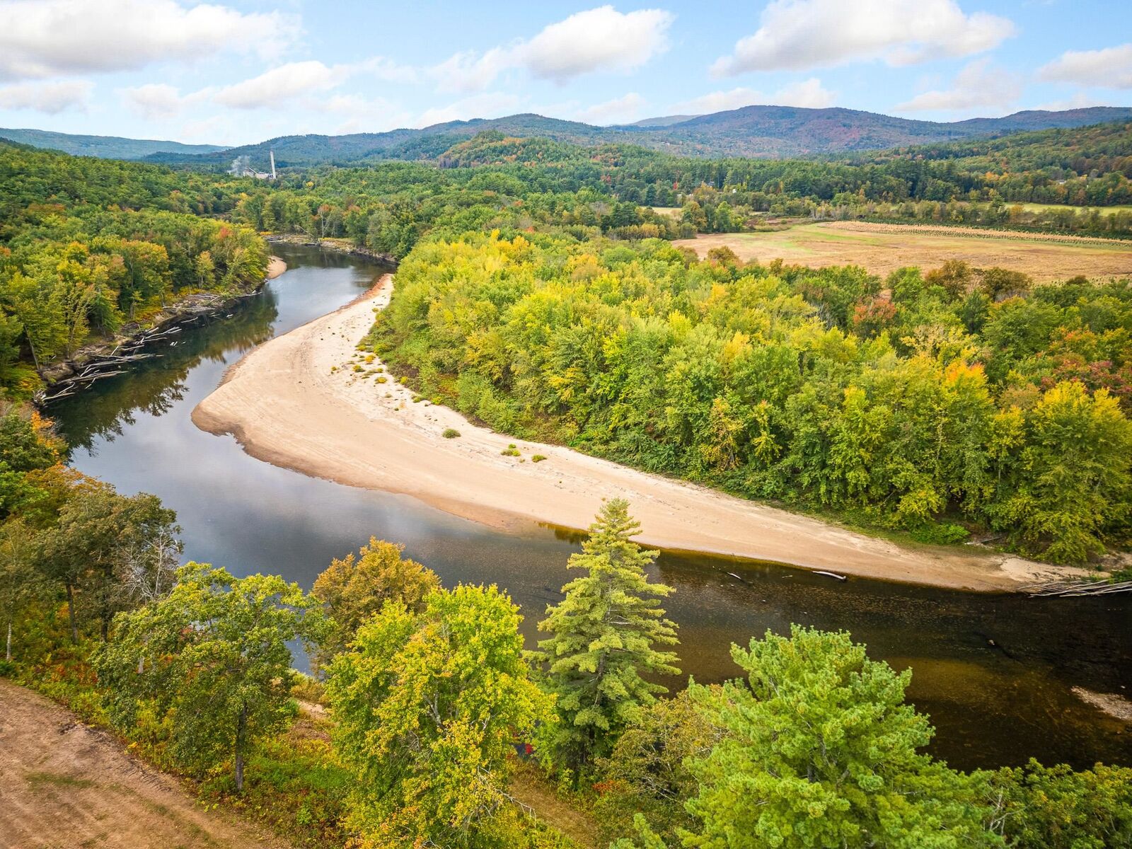 Property Photo:  13 Pine Arden Drive  NH 03217 