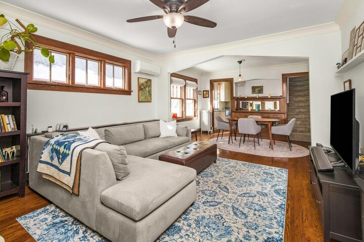 Property Photo:  1691 Hartford Avenue  MN 55116 