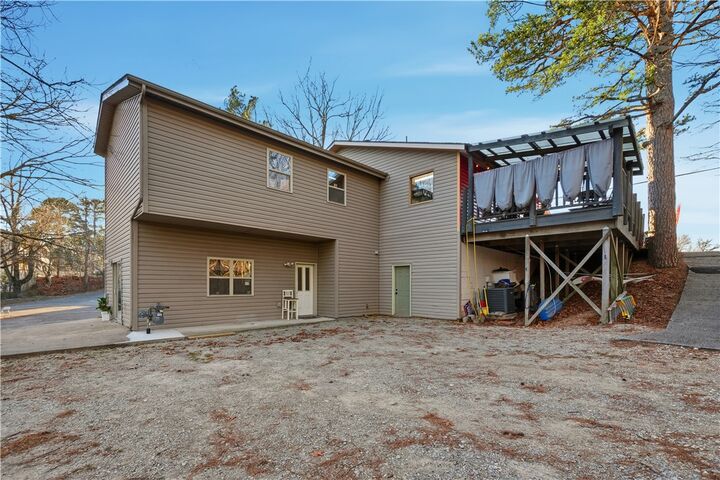 Property Photo: 2080 E Van Buren AR 72632
