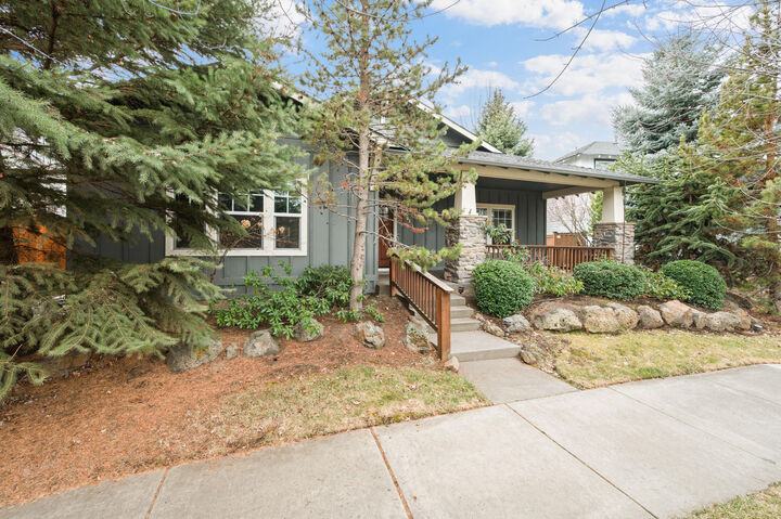 Property Photo:  20381 Aberdeen Drive  OR 97702 