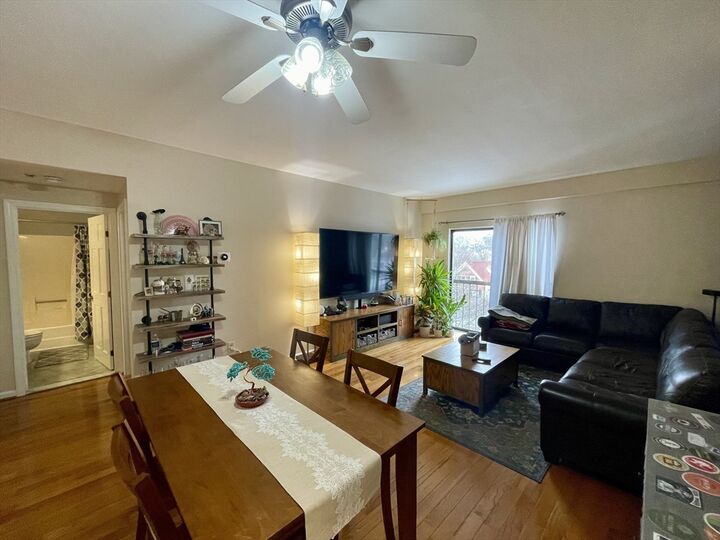 Property Photo:  315 Rantoul 406  MA 01915 