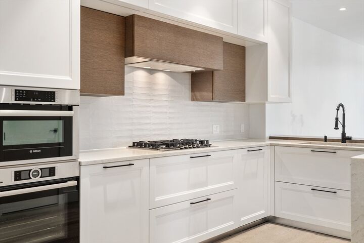 Property Photo:  69 Walnut St 1  MA 02445 