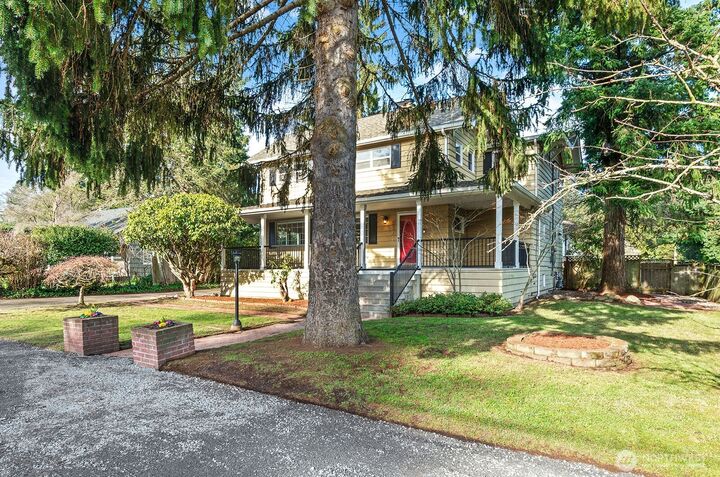 Property Photo:  2342 N 137th Street  WA 98133 