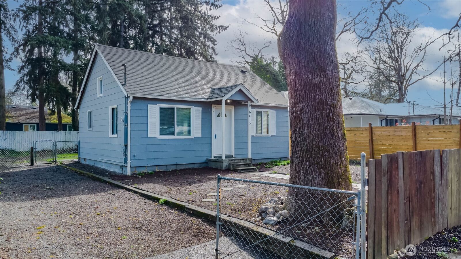 Property Photo:  14413  Portland Avenue SW  WA 98498 