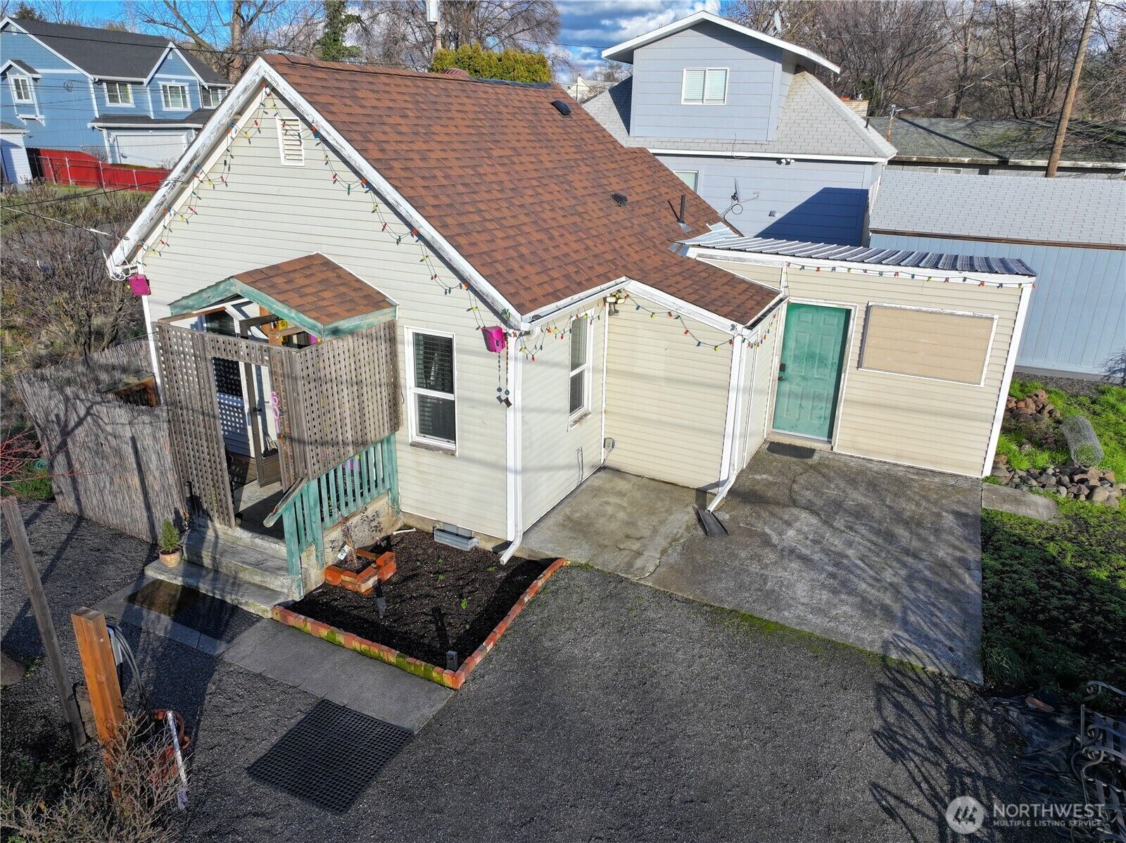 Property Photo:  601  Hawthorne Street  WA 99362 