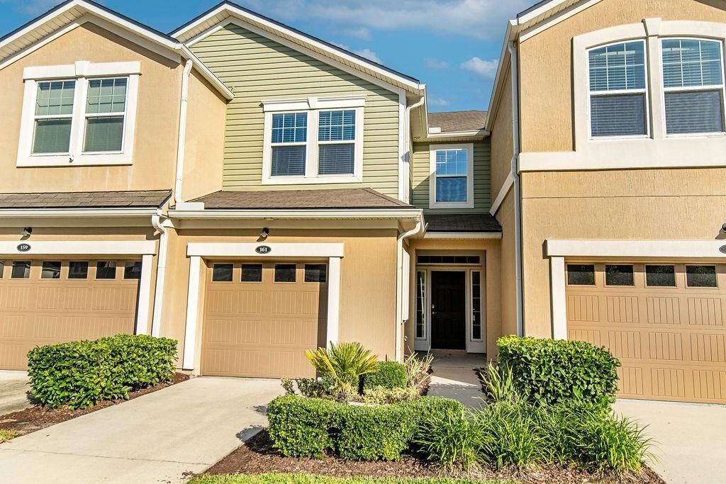 Property Photo:  161 Paradas Place  FL 32092 