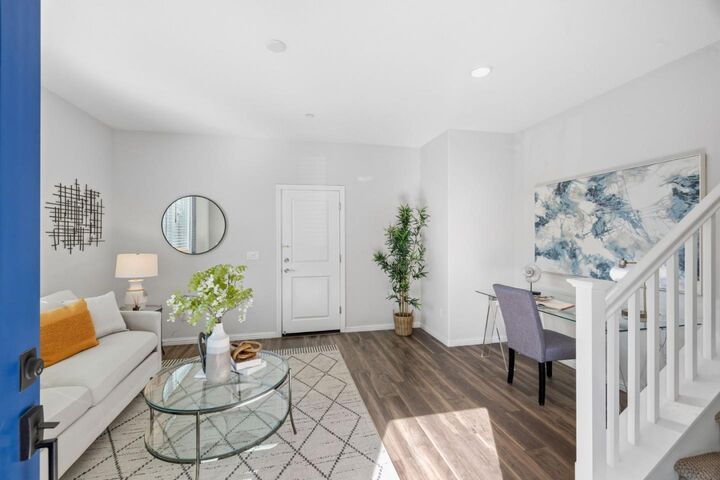 Property Photo: 2420 Kita Lane CA 95133