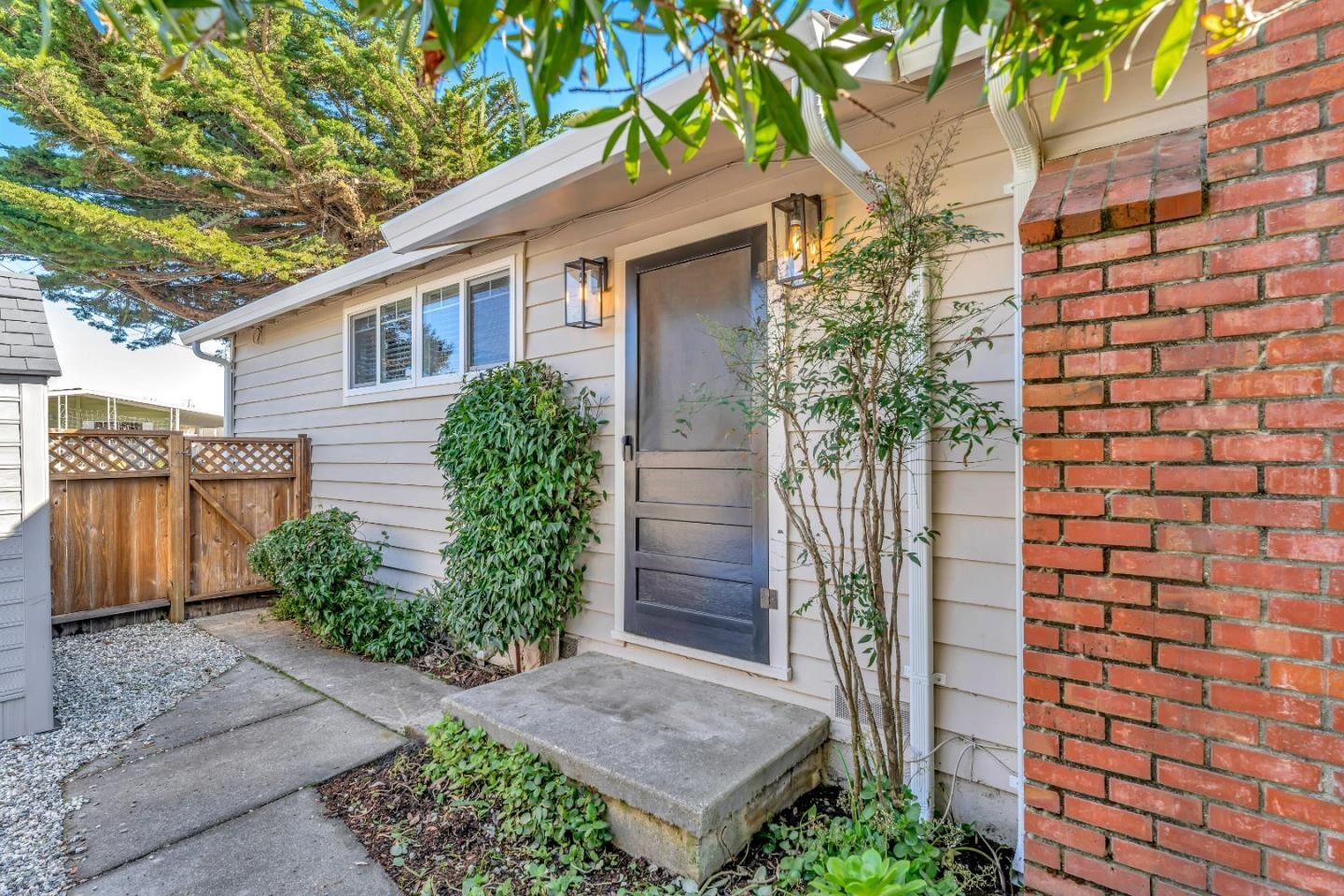 Property Photo:  2668 Quartz Street  CA 95062 