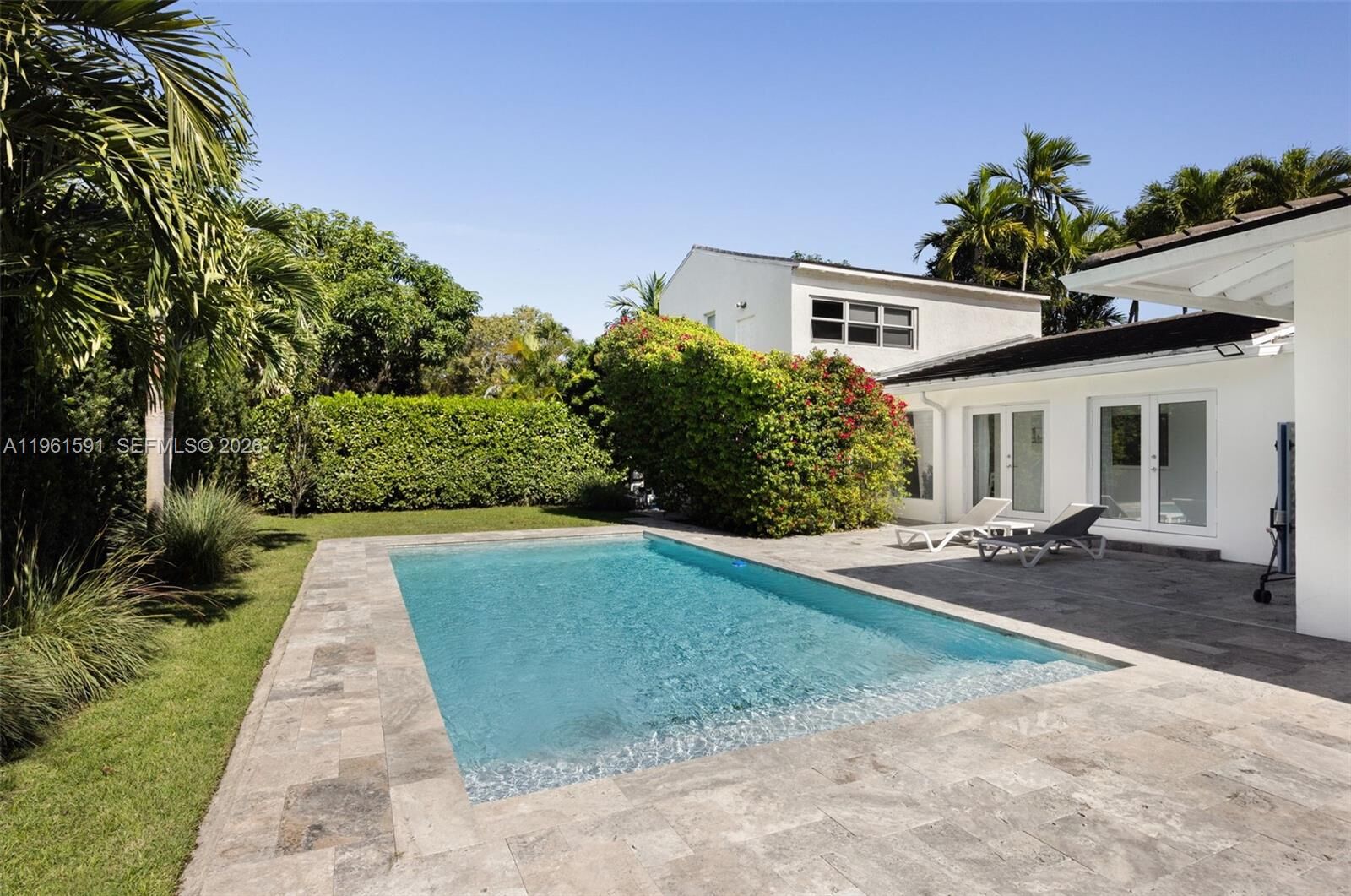 Property Photo: 1101 Coral Way FL 33134