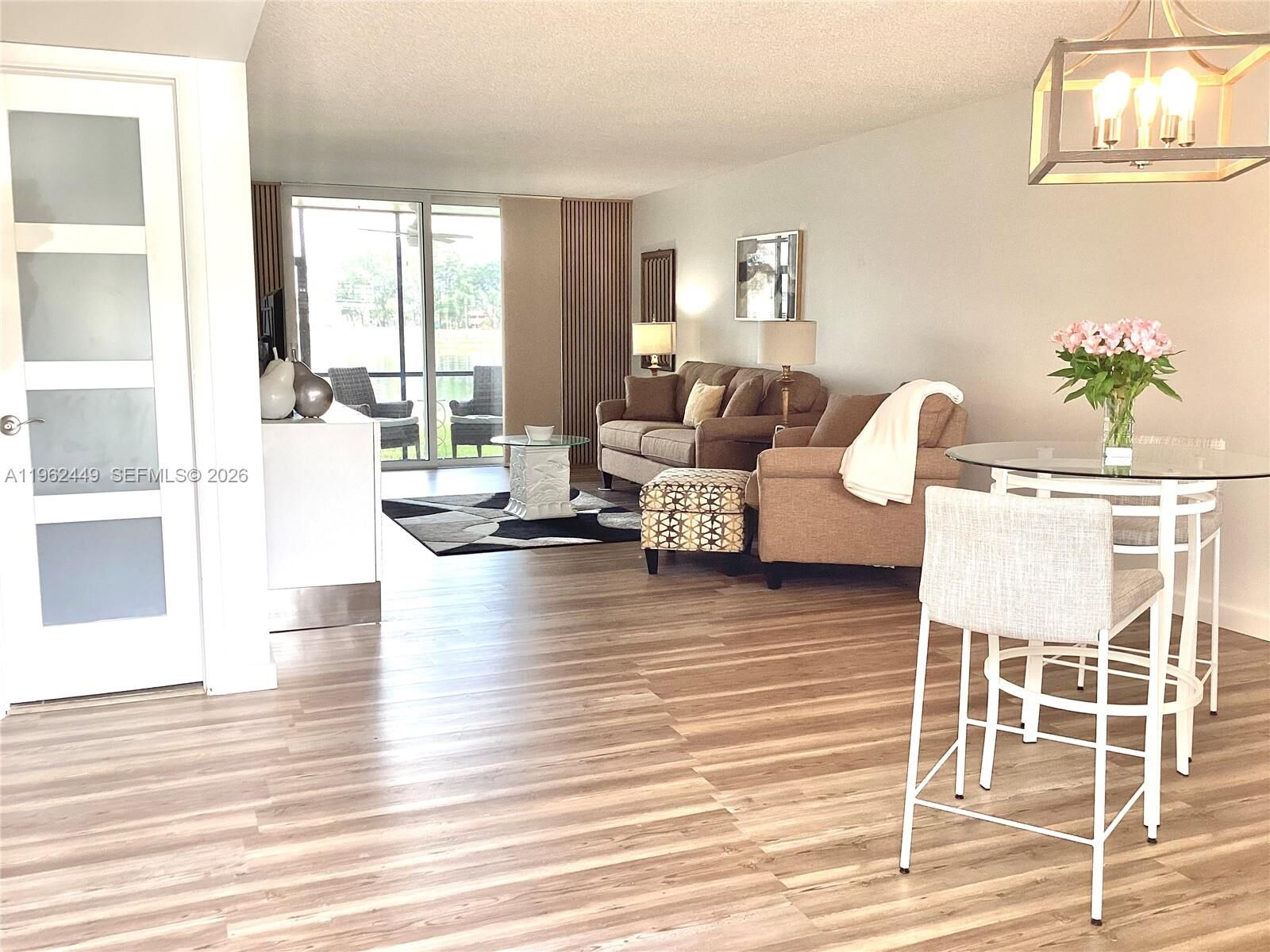 Property Photo:  9423 S Hollybrook Lake Dr 106  FL 33025 