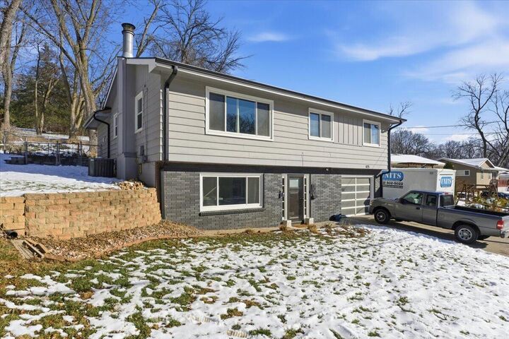 Property Photo:  825 McKenzie  Avenue  IA 51503 