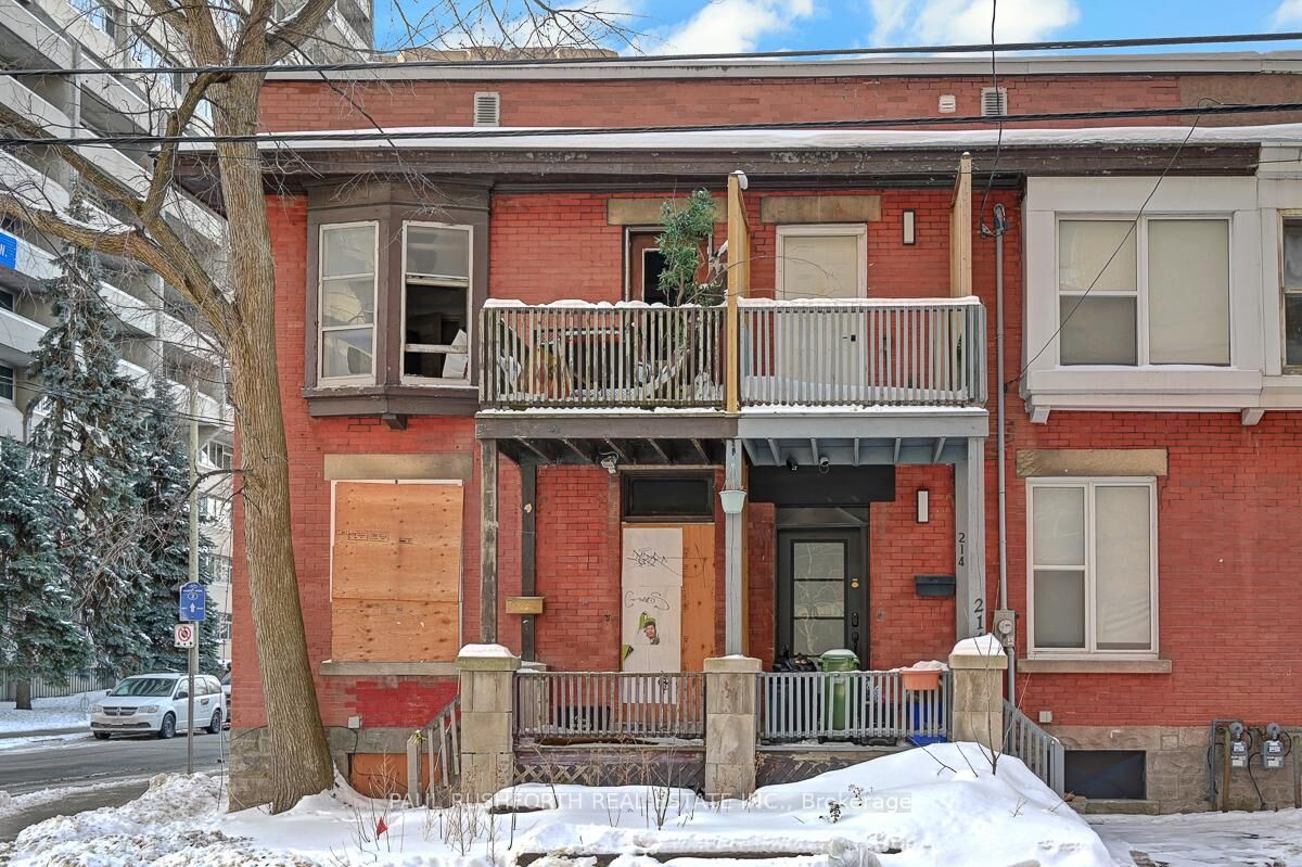 Property Photo: 216 Bay Street ON K1R 5Y9