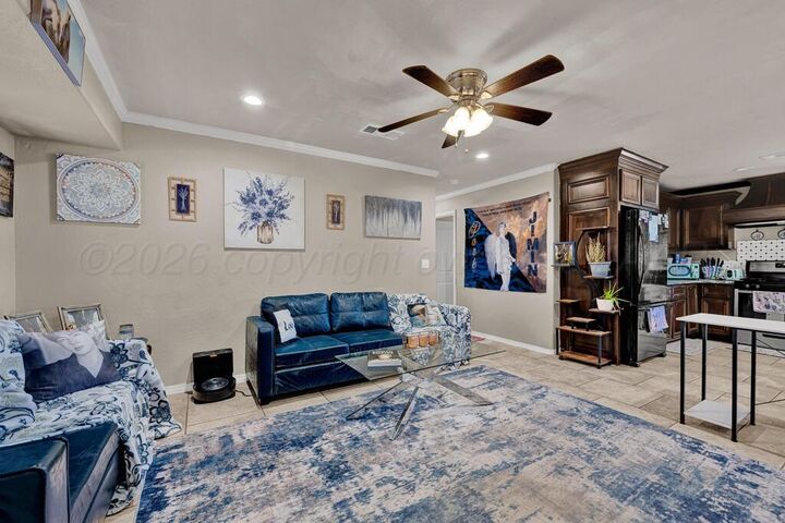 Property Photo:  2011 N Highland Street  TX 79107-6938 