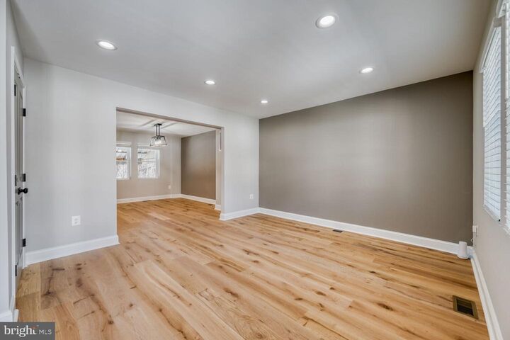 Property Photo:  909 Allendale Street  MD 21229 