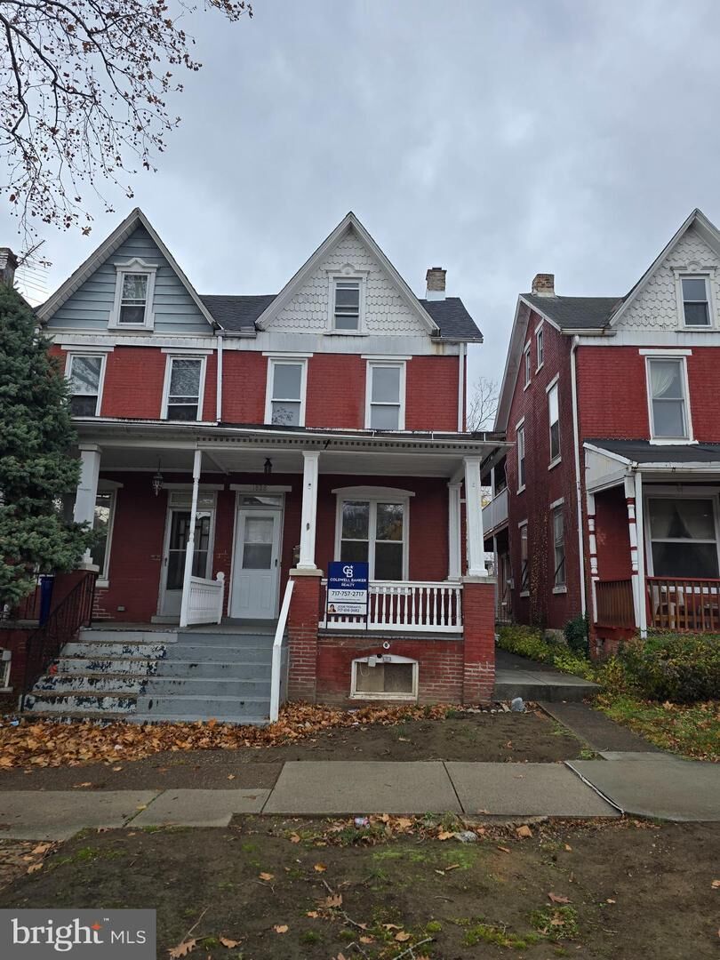 Property Photo:  1828 State Street  PA 17103 
