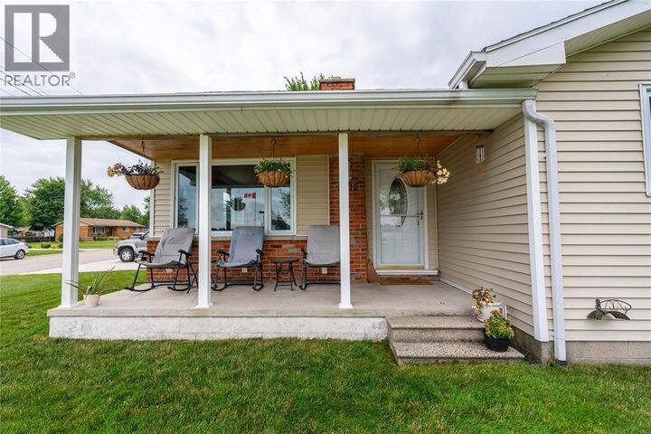 Property Photo:  3412 St. Clair Parkway  ON N0P 2H0 