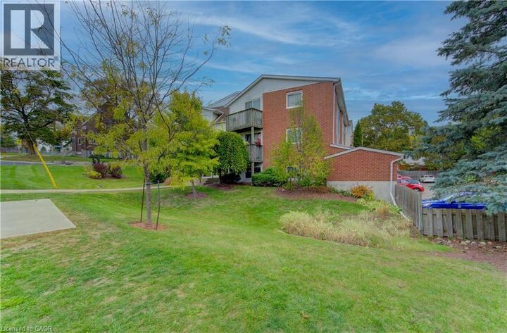 Property Photo: 30 Bridge Street West 104 ON N2K 1K4
