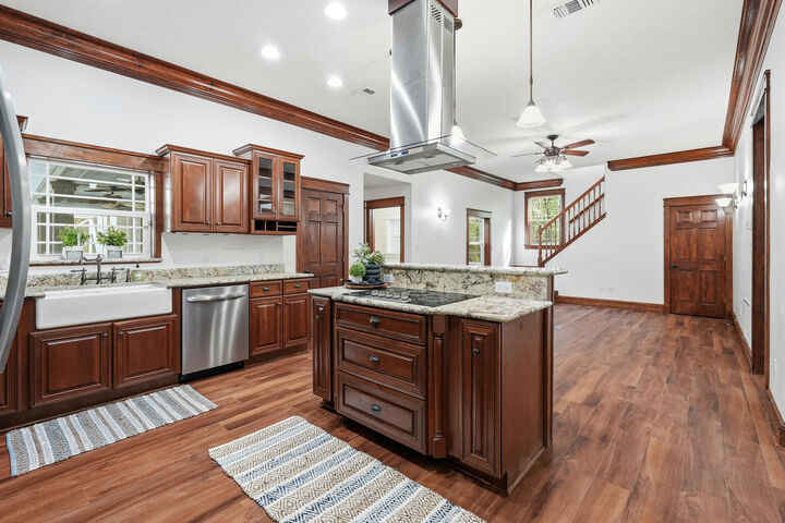 Property Photo:  5128 Soundside Drive  FL 32563 