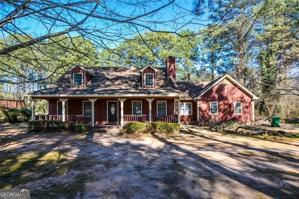 Property Photo: 5690 Shadow Rock Drive GA 30058