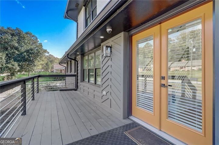 Property Photo:  3202 Kingsdale Drive SW  GA 30311 