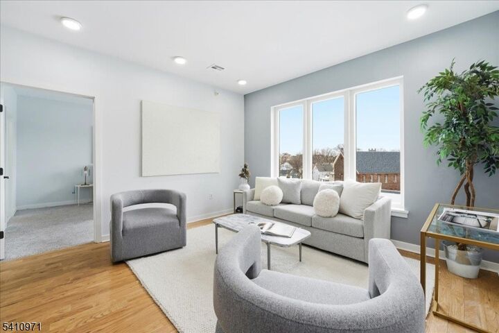 Property Photo:  660 Bloomfield Ave 402  NJ 07003 