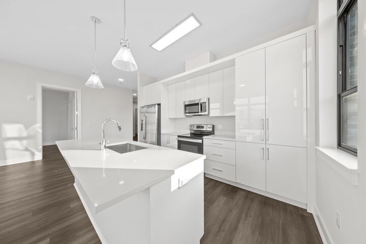 Property Photo:  121 34th St 516  NJ 07087-5902 