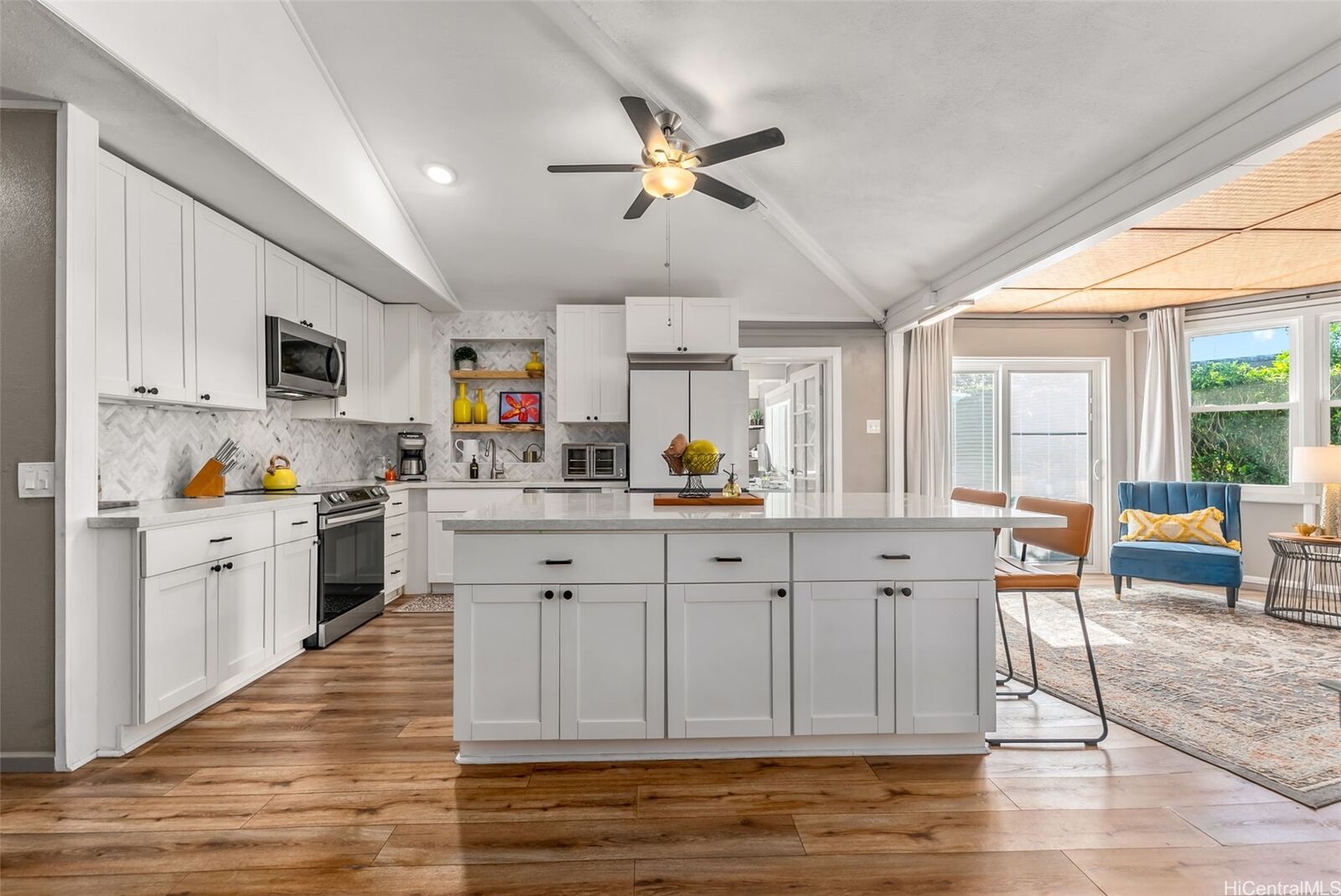 Property Photo:  95-522 Ia Place  HI 96789 