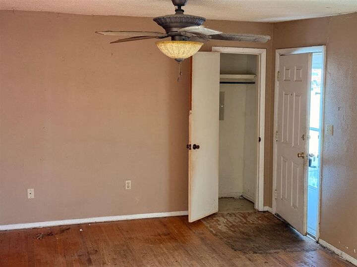 Property Photo:  72 SW 45th St  OK 73505 