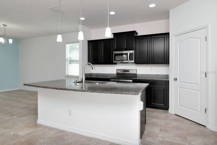 Property Photo:  5446 Suncatcher Drive  FL 33545 