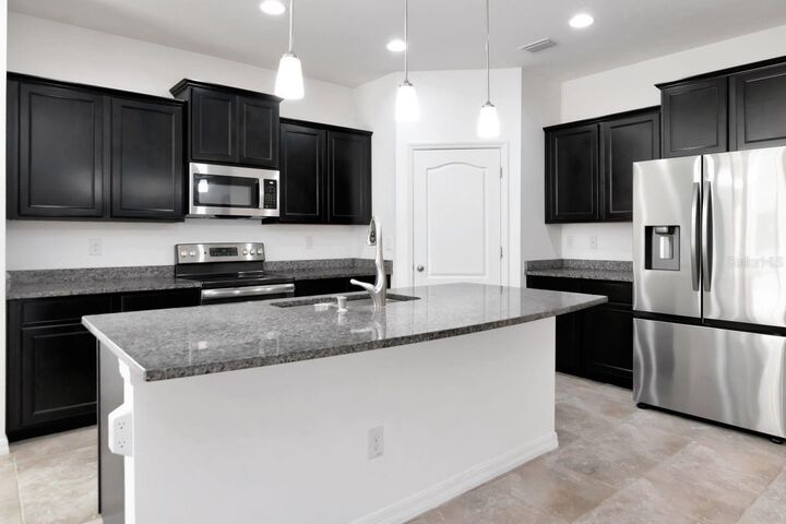 Property Photo: 5446 Suncatcher Drive FL 33545