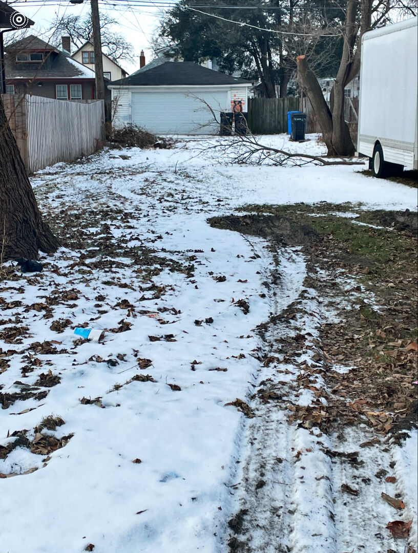 Property Photo: 7628 S Yates Boulevard IL 60649