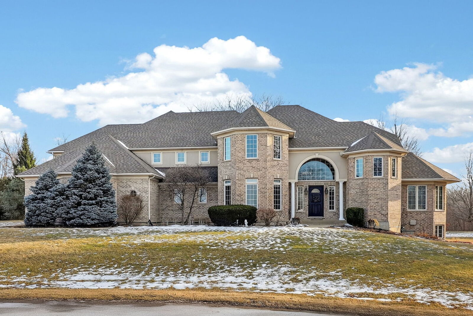 Property Photo:  5500 Half Hollow Court  IL 60543 