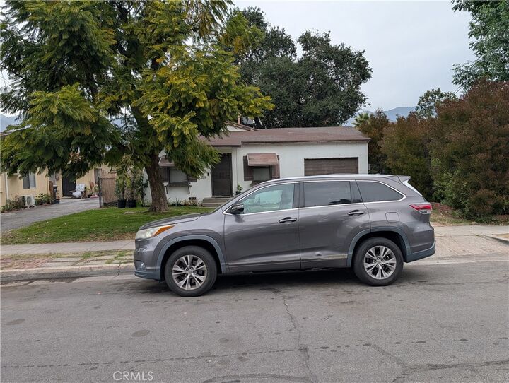 Property Photo: 855 W Walnut CA 91016