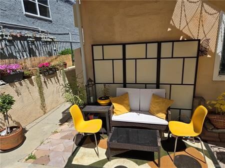 Property Photo: 1127 S Clark CA 90035