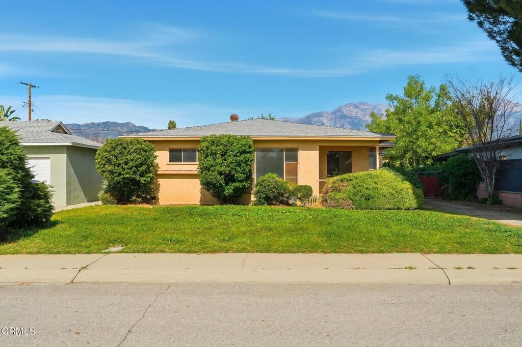 Property Photo:  626 W Bonnie Brae Court  CA 91762 