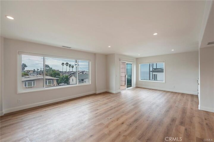 Property Photo:  140 Acacia  CA 92008 