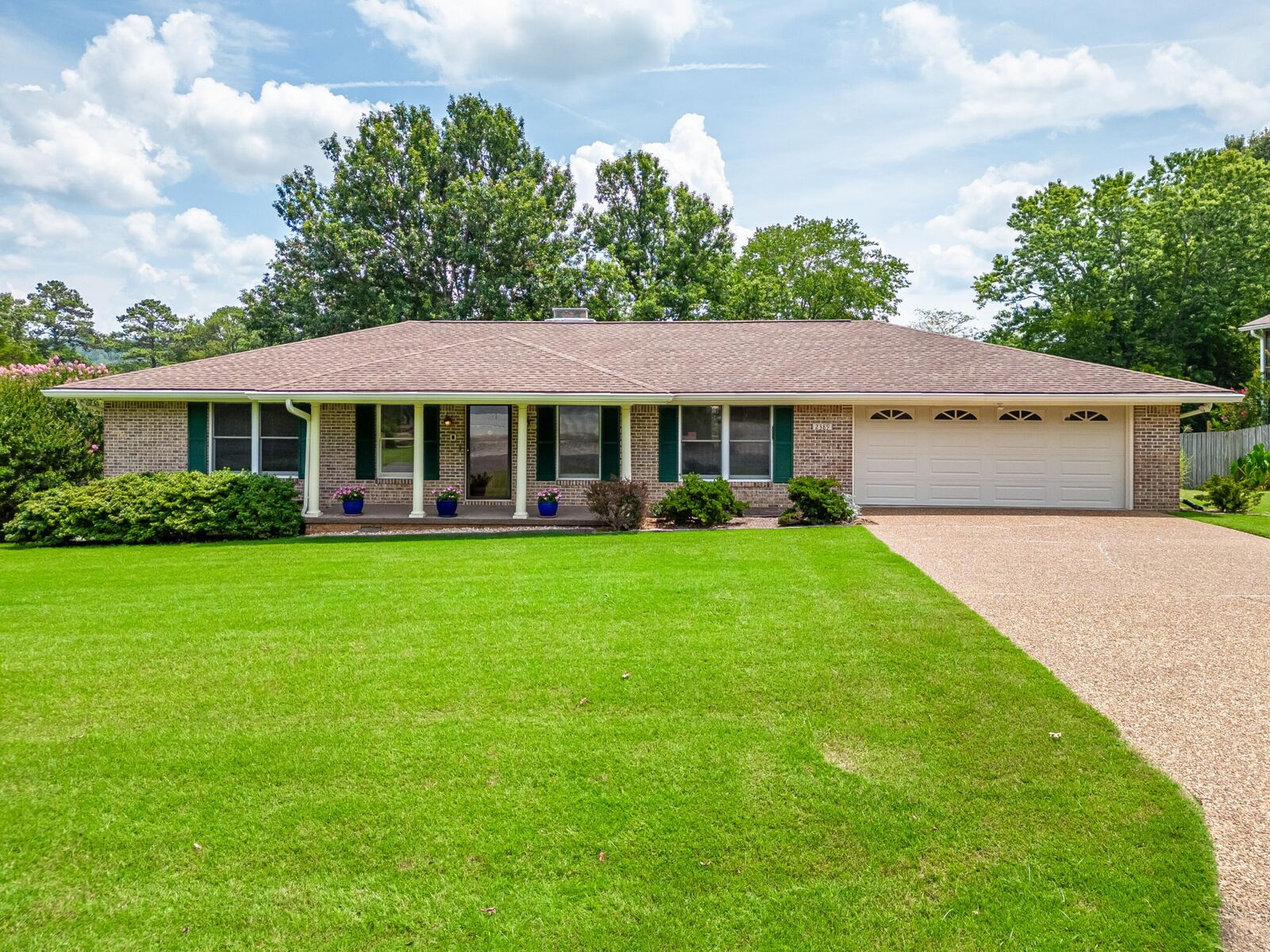 Property Photo:  2389 NW Interlackin Circle  TN 37312 
