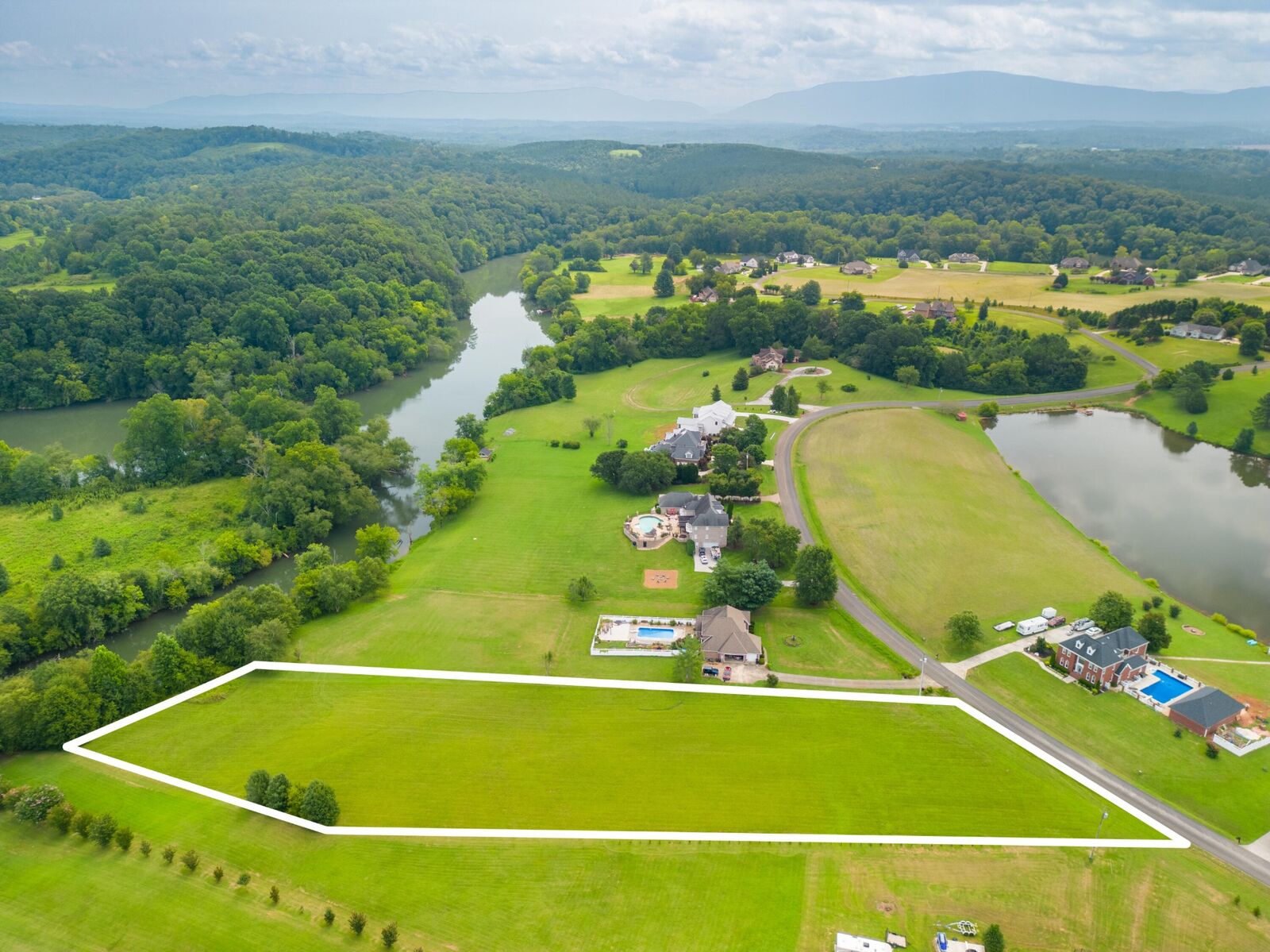 Property Photo:  6 NE River Point Drive  TN 37310 