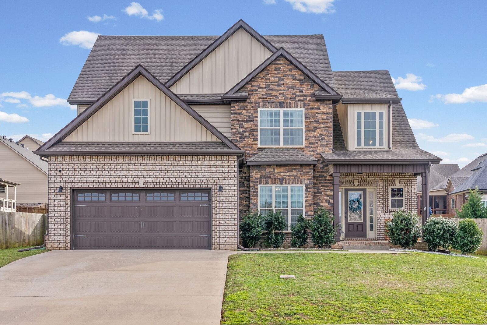 Property Photo:  206 Melbourne Dr  TN 37043 